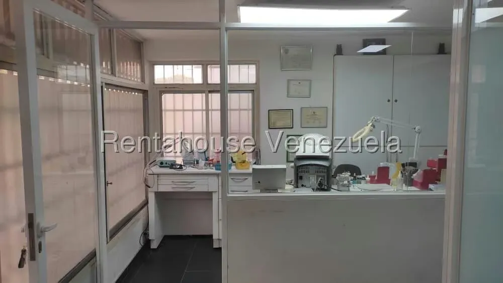 Oficina en Venta en Los Dos Caminos, Distrito Metropolitano - 10