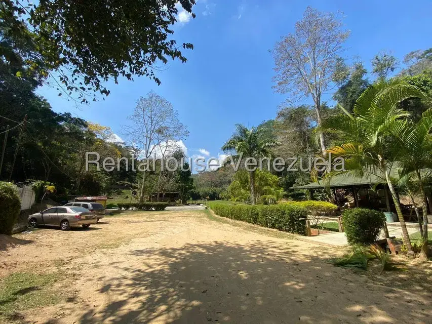 Terreno (Comercial) en Venta en El Hatillo, Distrito Metropolitano - 3