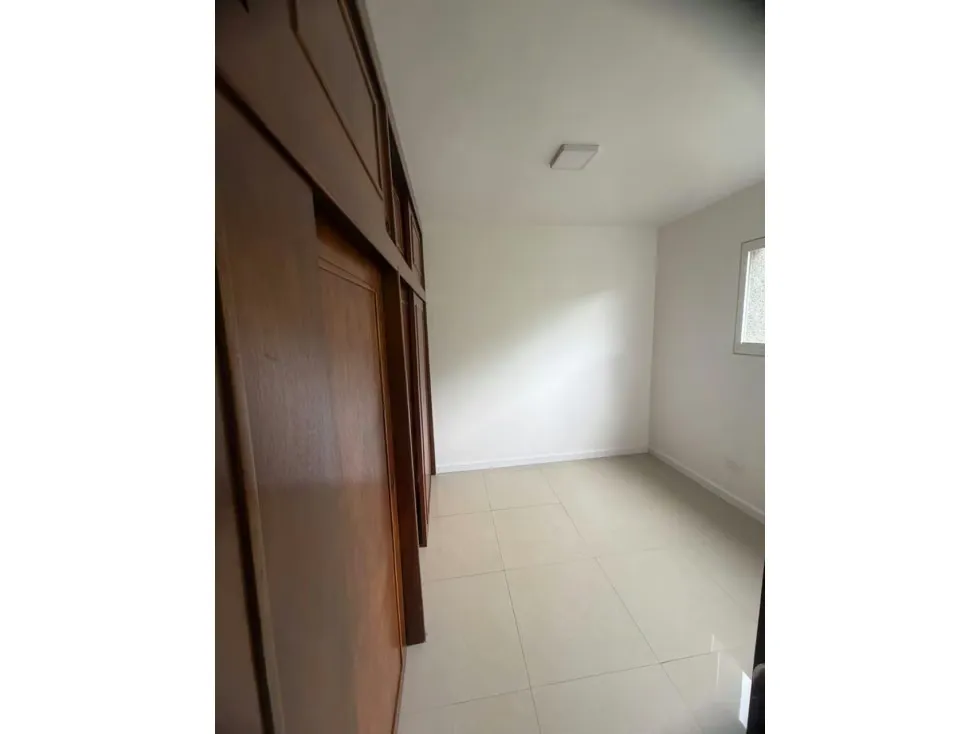 Vendo apartamento 200m2 4h/5b/2p Los Naranjos 0497 - 11