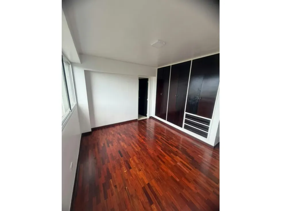 Vendo apartamento 200m2 4h/5b/2p Los Naranjos 0497 - 12