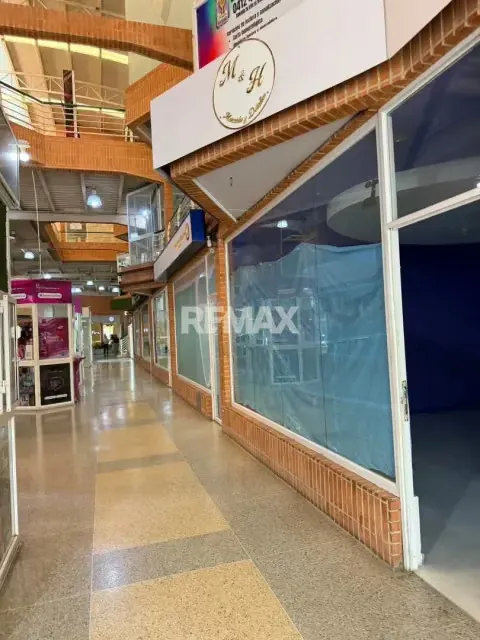 Local comercial en Alquiler C.c Cahugia [Cagua]