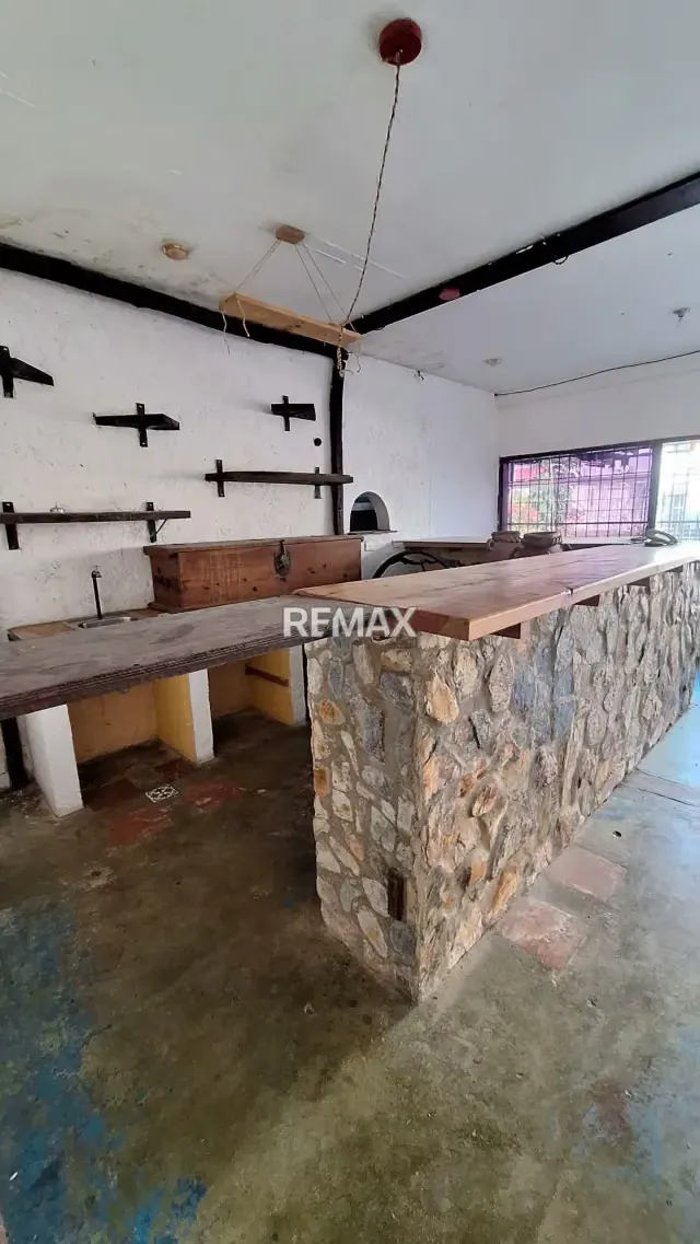 Se Alquila Local Comercial en sector centro. - 3