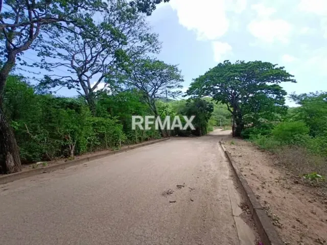 TERRENO CON POTENCIAL PARA INVERSIÓN COMERCIAL Y RESIDENCIAL, EN SECTOR GUAYABAL - 5