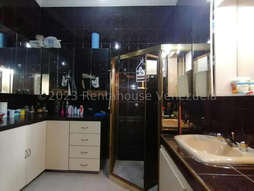 Casa (Multipes Niveles) en Venta en Zona Este, Lara - 21