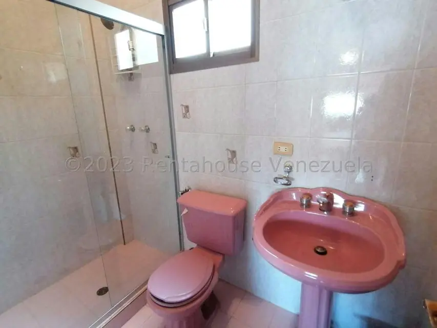 Casa (Multipes Niveles) en Venta en Zona Este, Lara - 24
