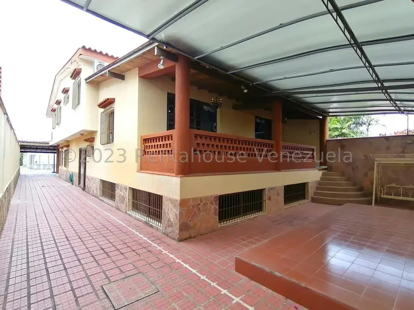 Casa (Multipes Niveles) en Venta en Zona Este, Lara - 28