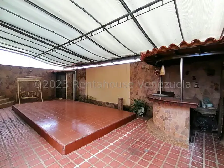 Casa (Multipes Niveles) en Venta en Zona Este, Lara - 32