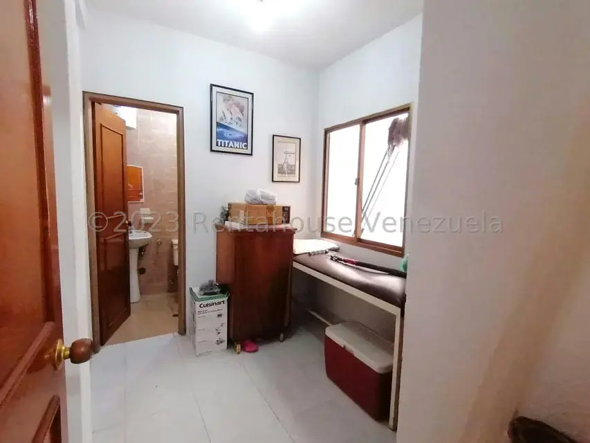 Casa (Multipes Niveles) en Venta en Zona Este, Lara - 33