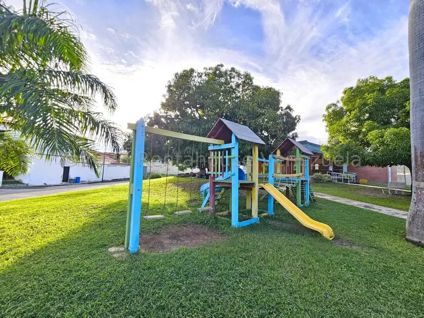 Casa (Multipes Niveles) en Venta en Zona Este, Lara - 38