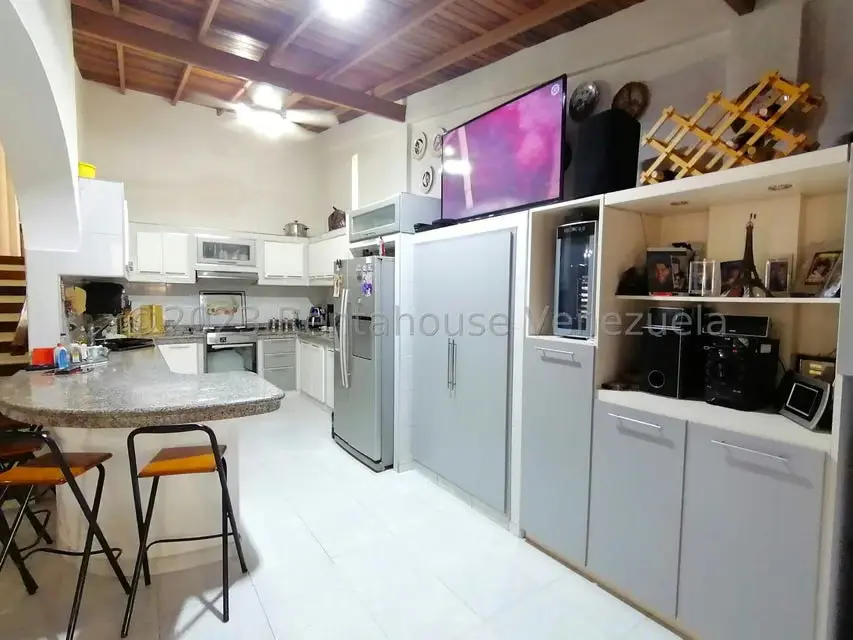 Casa (Multipes Niveles) en Venta en Zona Este, Lara - 9