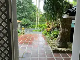 View 25
