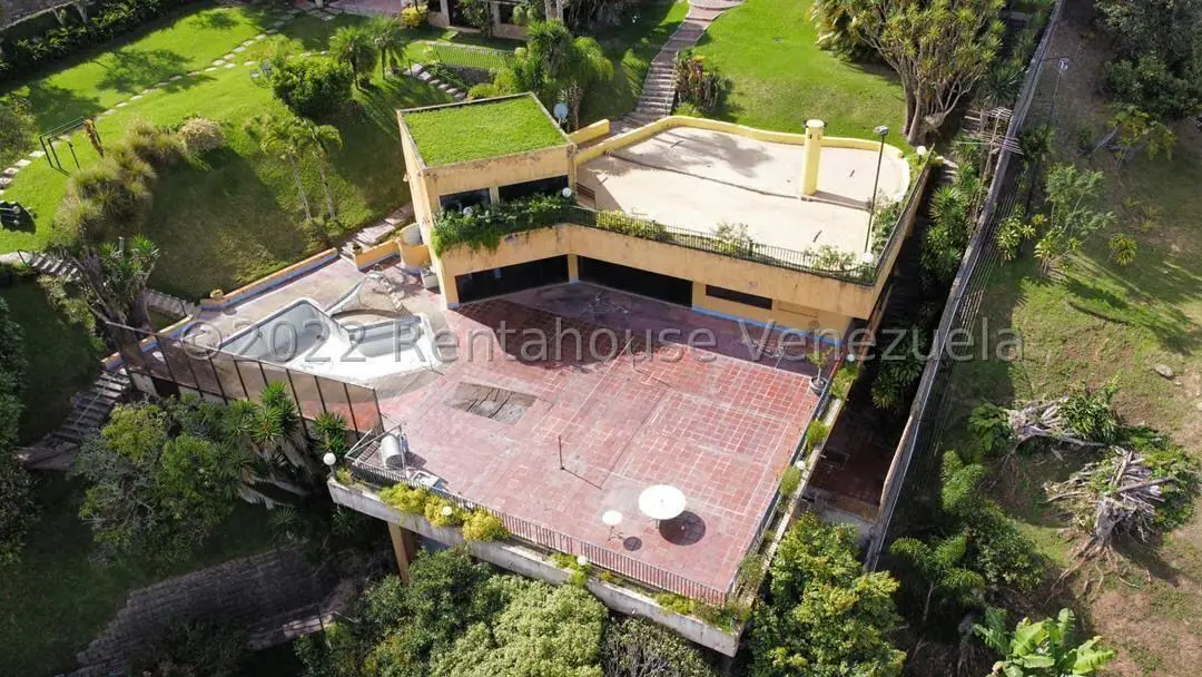 Casa (Multipes Niveles) en Venta en La Lagunita Country Club, Distrito Metropolitano - 4