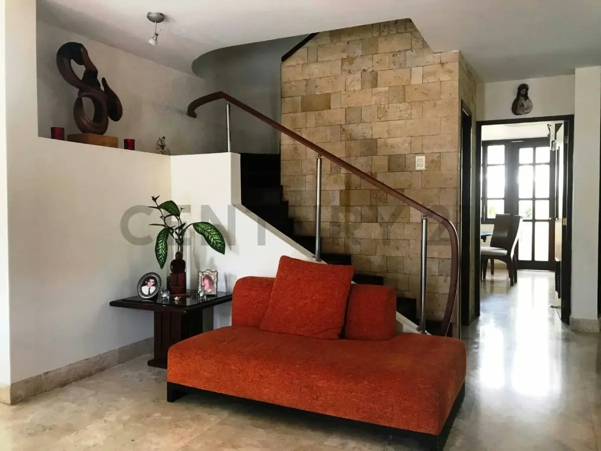 C21 Vende ExcelenteTown House Villa El Pilarcito en Zona Norte - 2
