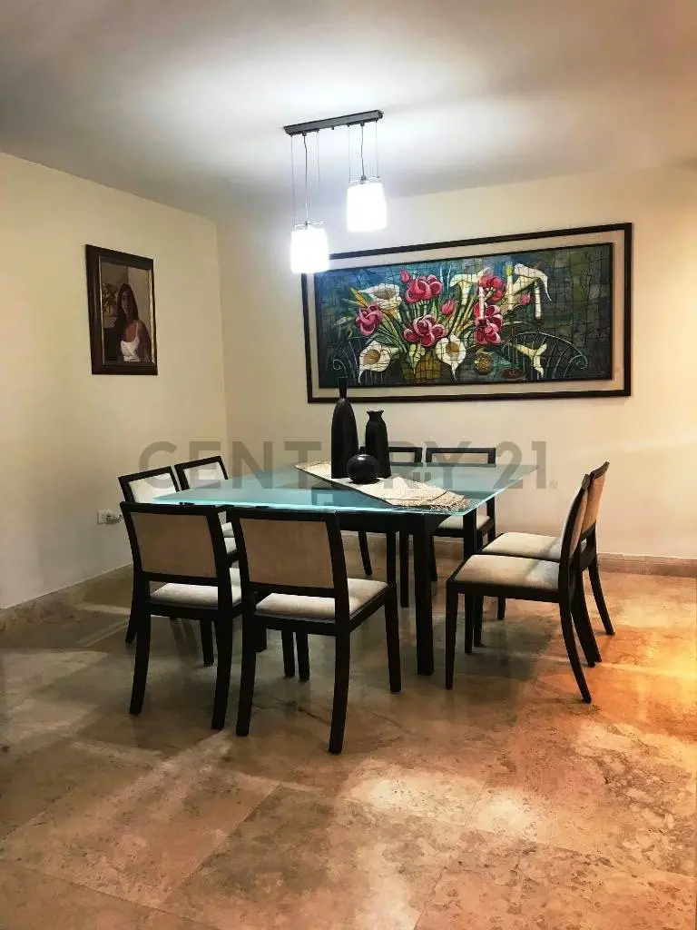 C21 Vende ExcelenteTown House Villa El Pilarcito en Zona Norte - 5