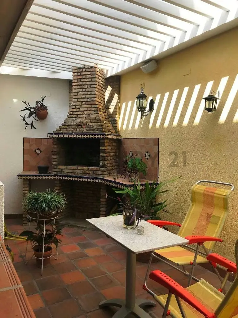 C21 Vende ExcelenteTown House Villa El Pilarcito en Zona Norte - 8