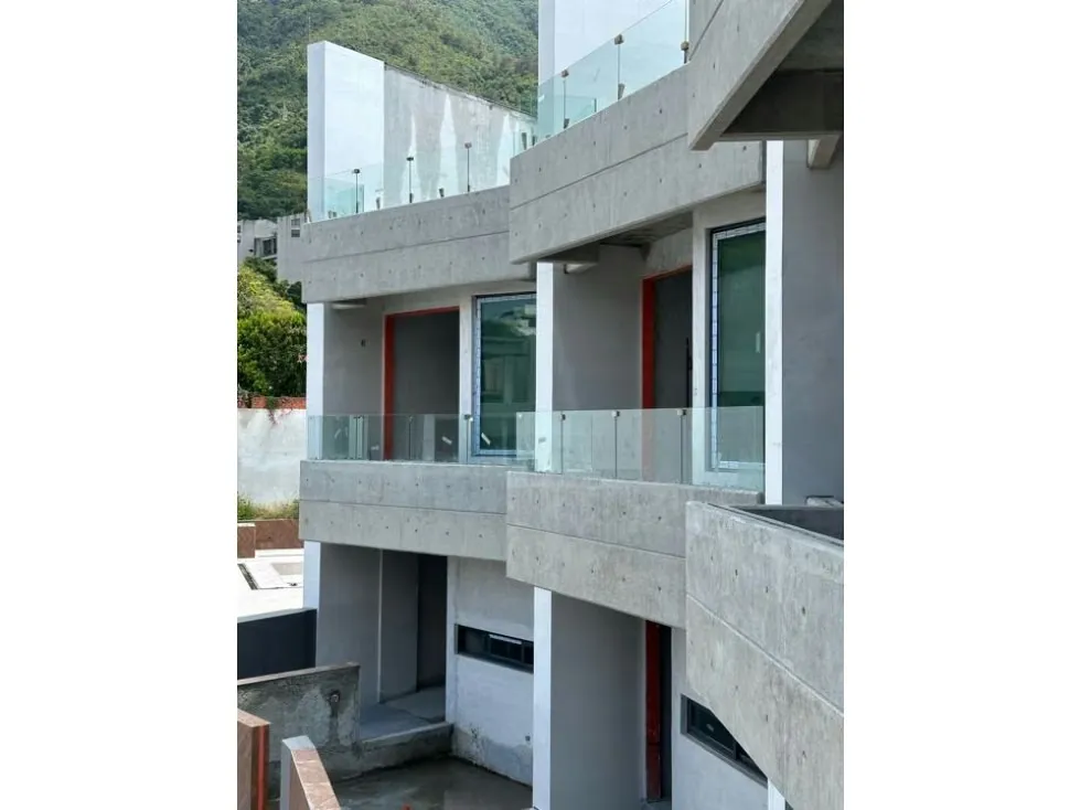 Vendo casa 650m2 Sebucán 0367