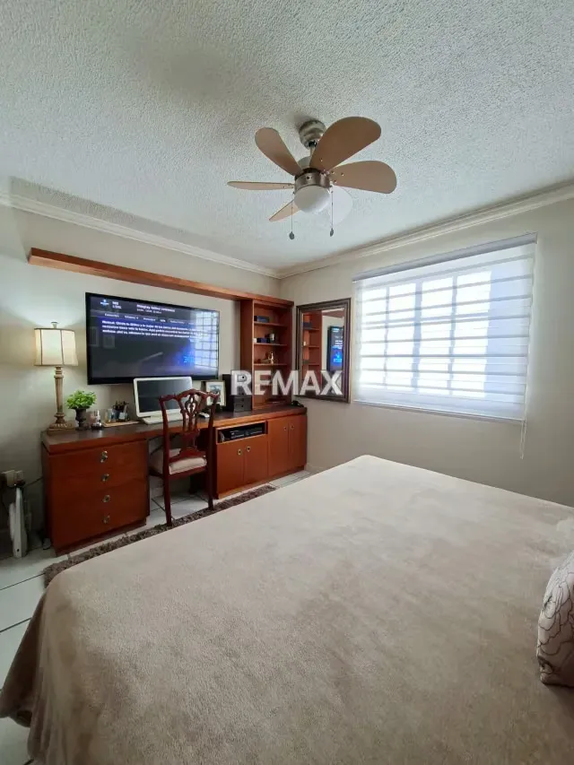 EN VENTA PENTHOUSE EN LA MARINA - 8