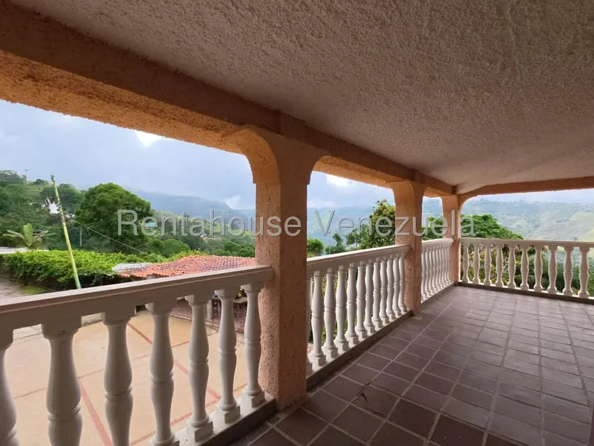 Industrial en Venta en Avenida Principal Cecilio Acosta, Miranda - 28