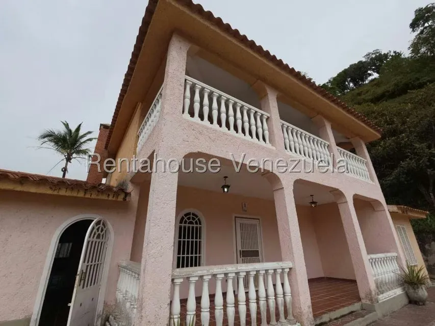 Industrial en Venta en Avenida Principal Cecilio Acosta, Miranda - 10