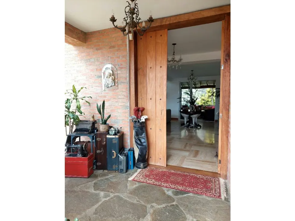 Se alquila casa 300m2 La Lagunita 6351 - 3