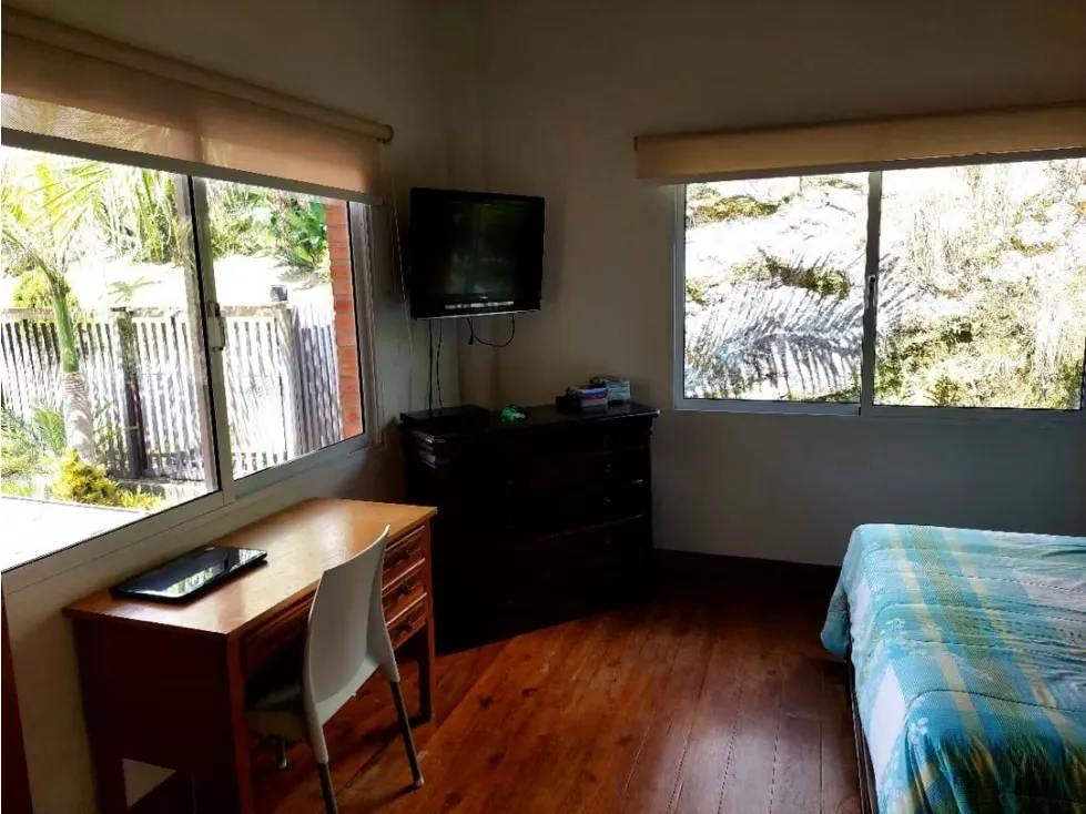 Se alquila casa 300m2 La Lagunita 6351 - 32