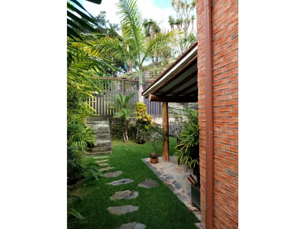 Se alquila casa 300m2 La Lagunita 6351 - 5