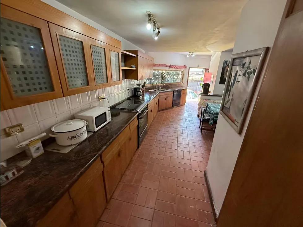 Vendo casa271m2 Santa Ines 7525 - 3
