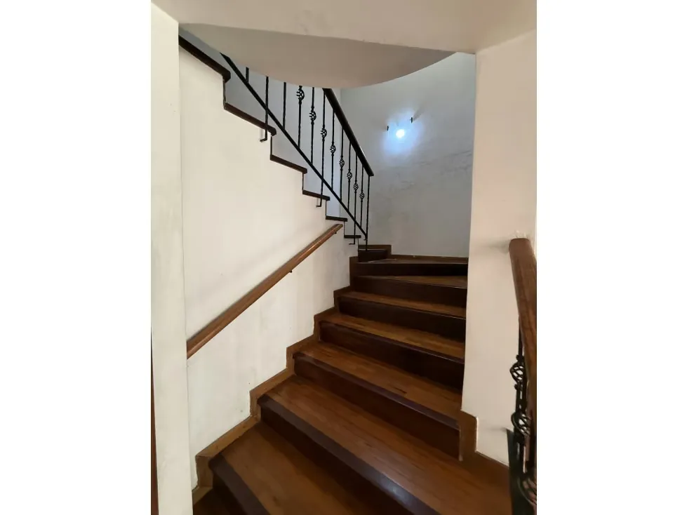 Vendo casa271m2 Santa Ines 7525 - 5