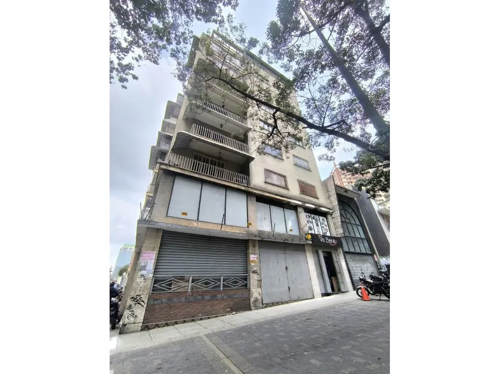 LOCAL COMERCIAL SABANA GRANDE A PIE DE CALLE