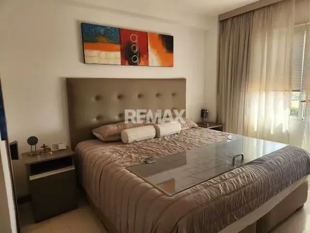 SE VENDE Apartamento en Av. 2 el Milagro, Edificio Costa del Sol - 13
