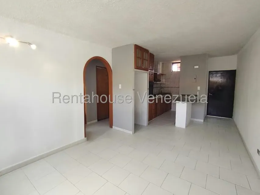 Apartamento (1 Nivel) en Venta en Nueva Casarapa, Miranda - 2