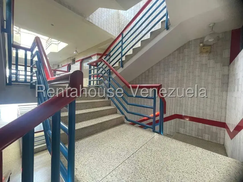 Edificio en Venta en Zona Oeste, Lara - 13
