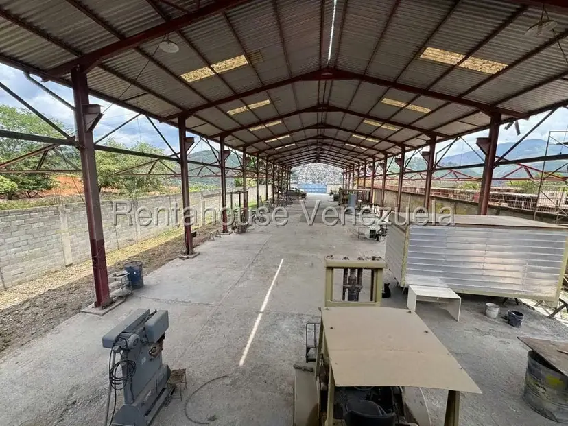 Comercial (Galpon - Deposito) en Venta en La Guairita, Miranda