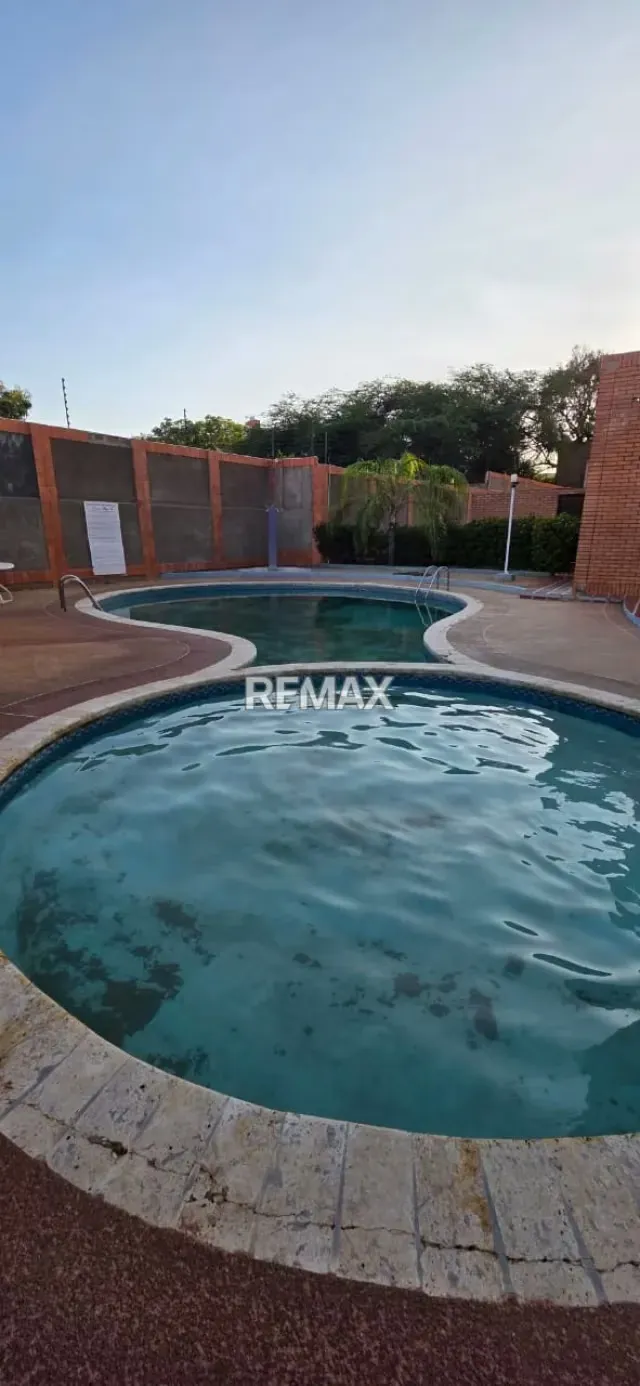APARTAMENTO EN VENTA RESIDENCIAS CONDOR PLAZA AV EL MILAGRO MARACAIBO - 2