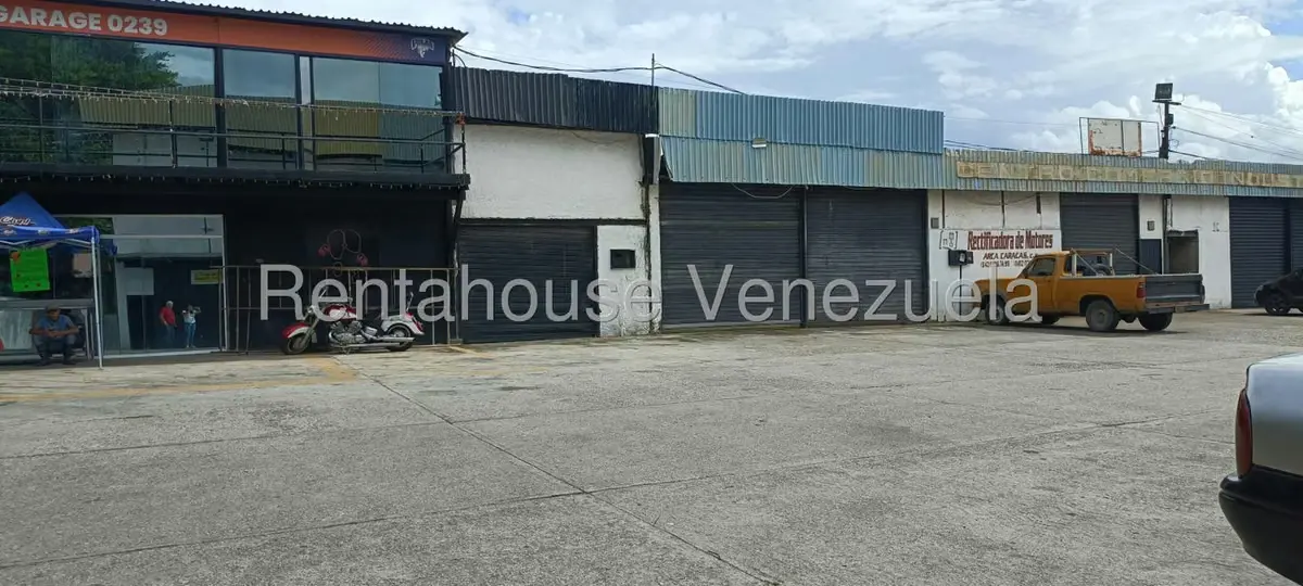 Comercial (Local Comercial) en Alquiler en Sector Sucua, Miranda - 3