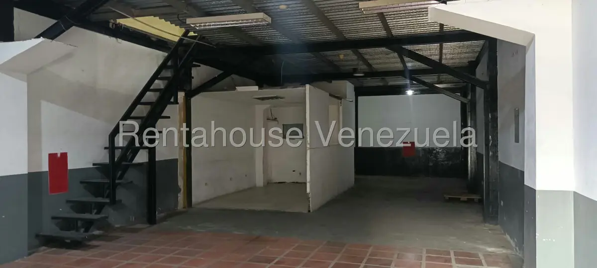 Comercial (Local Comercial) en Alquiler en Sector Sucua, Miranda - 8