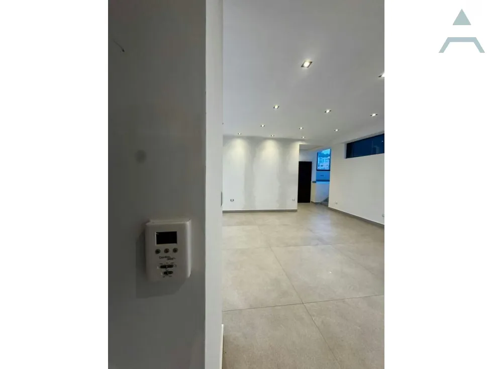 Se vende Local 226m² 1b/1p Las Mercedes - 11