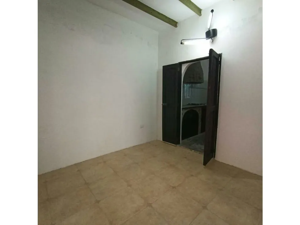 Alquilo local comercial a pie de calle 80m2 Pueblo del Hatillo 9374 - 11