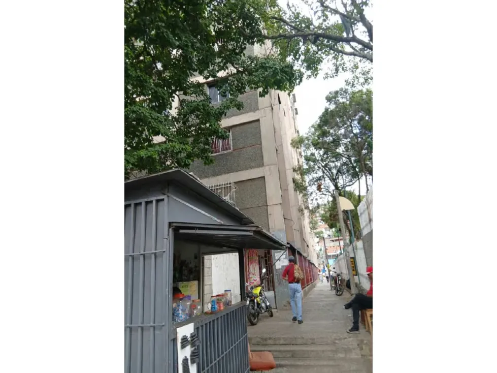Venta de Local Comercial El Valle 1582LR 110m2/1B - 4