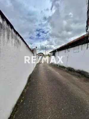 Local Comercial + Galpón + Terreno