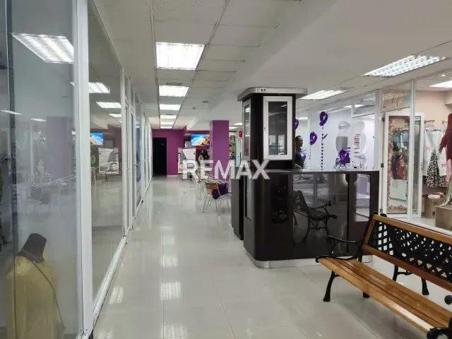 ALQUILER DE LOCAL COMERCIAL EN MINI MARKET SANTA MARTA (#3) - 5