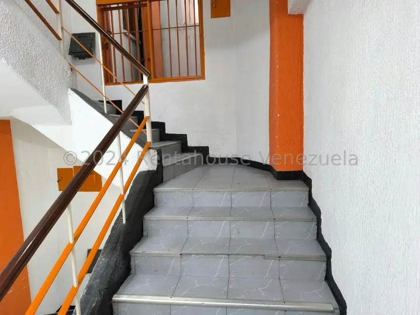 Oficina en Alquiler en Parroquia La Candelaria, Distrito Metropolitano - 11