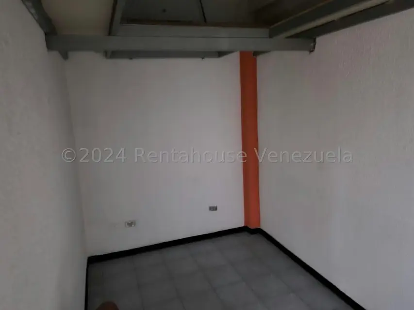 Oficina en Alquiler en Parroquia La Candelaria, Distrito Metropolitano - 3