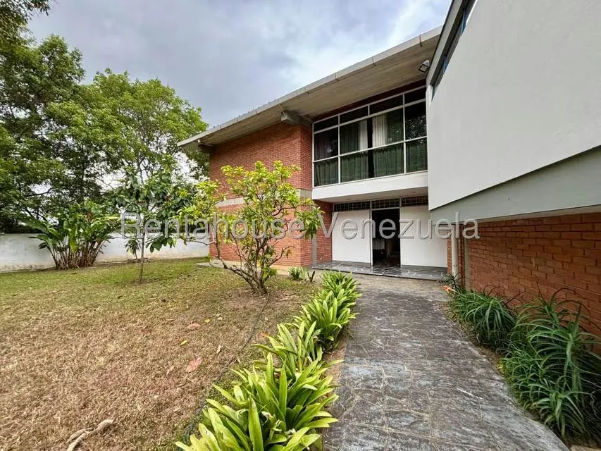 Casa (Multipes Niveles) en Venta en Loira, Distrito Metropolitano
