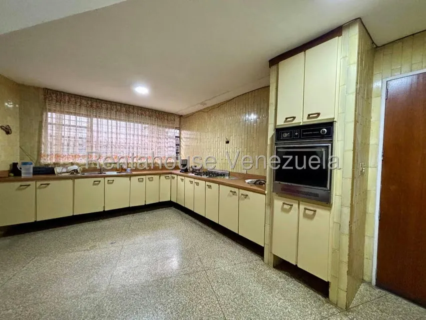 Casa (Multipes Niveles) en Venta en Loira, Distrito Metropolitano - 12