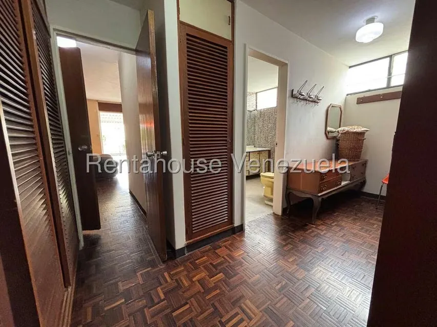 Casa (Multipes Niveles) en Venta en Loira, Distrito Metropolitano - 19