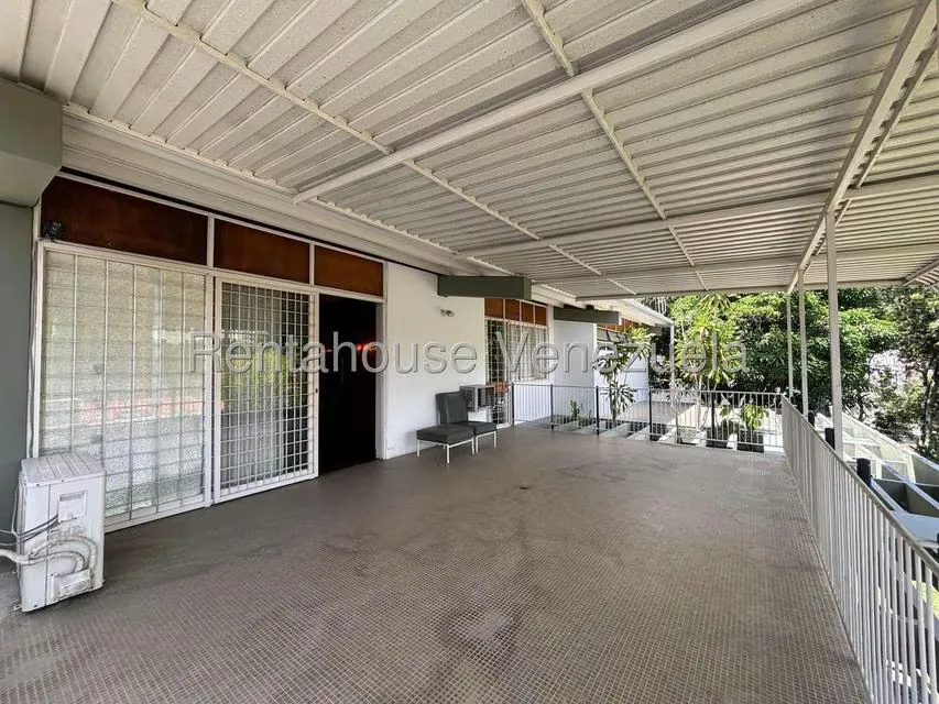 Casa (Multipes Niveles) en Venta en Loira, Distrito Metropolitano - 20