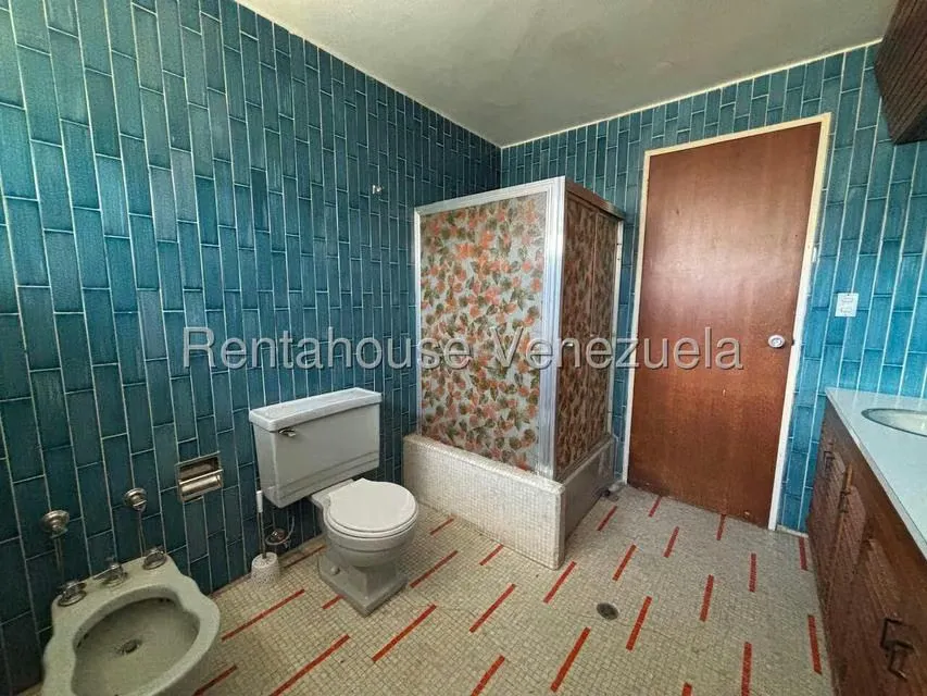 Casa (Multipes Niveles) en Venta en Loira, Distrito Metropolitano - 22