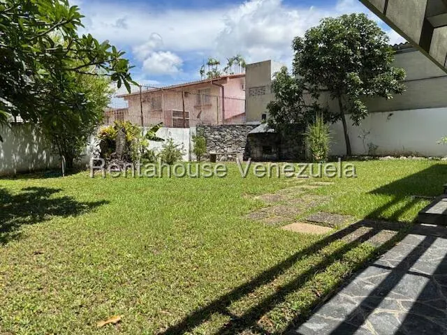 Casa (Multipes Niveles) en Venta en Loira, Distrito Metropolitano - 26