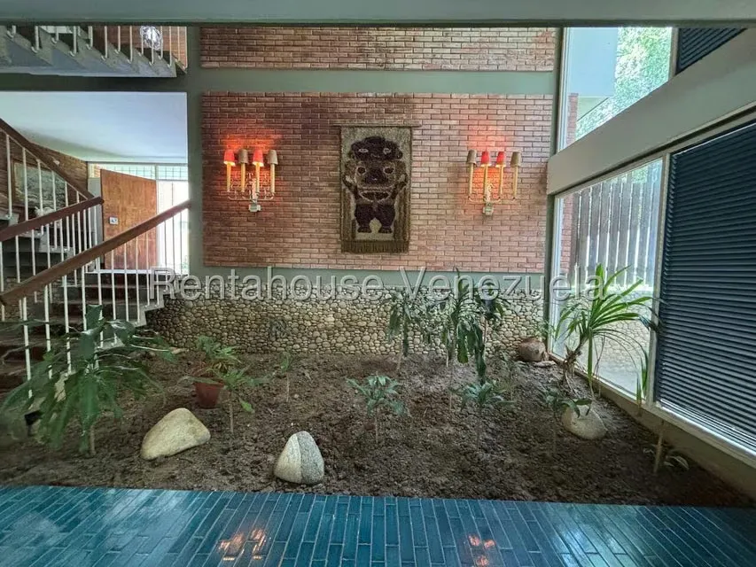 Casa (Multipes Niveles) en Venta en Loira, Distrito Metropolitano - 32